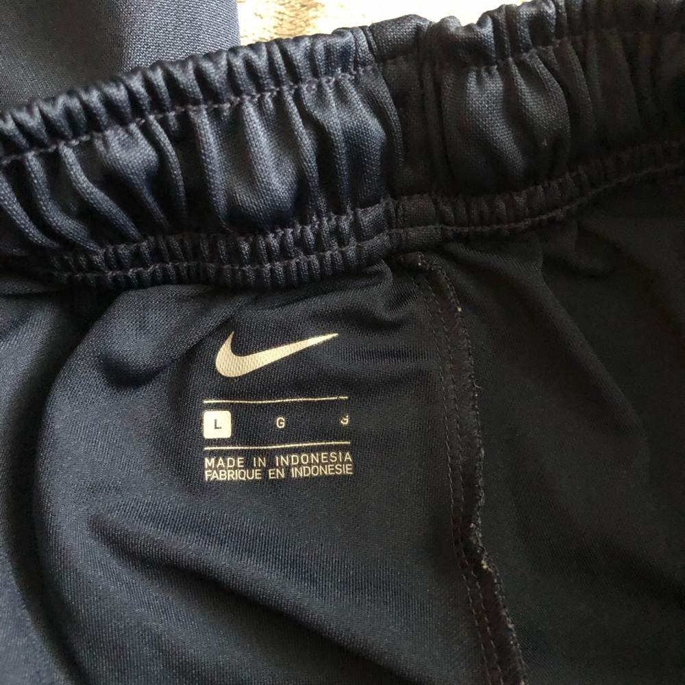 Nike Sweatpants - Picture 5 of 6